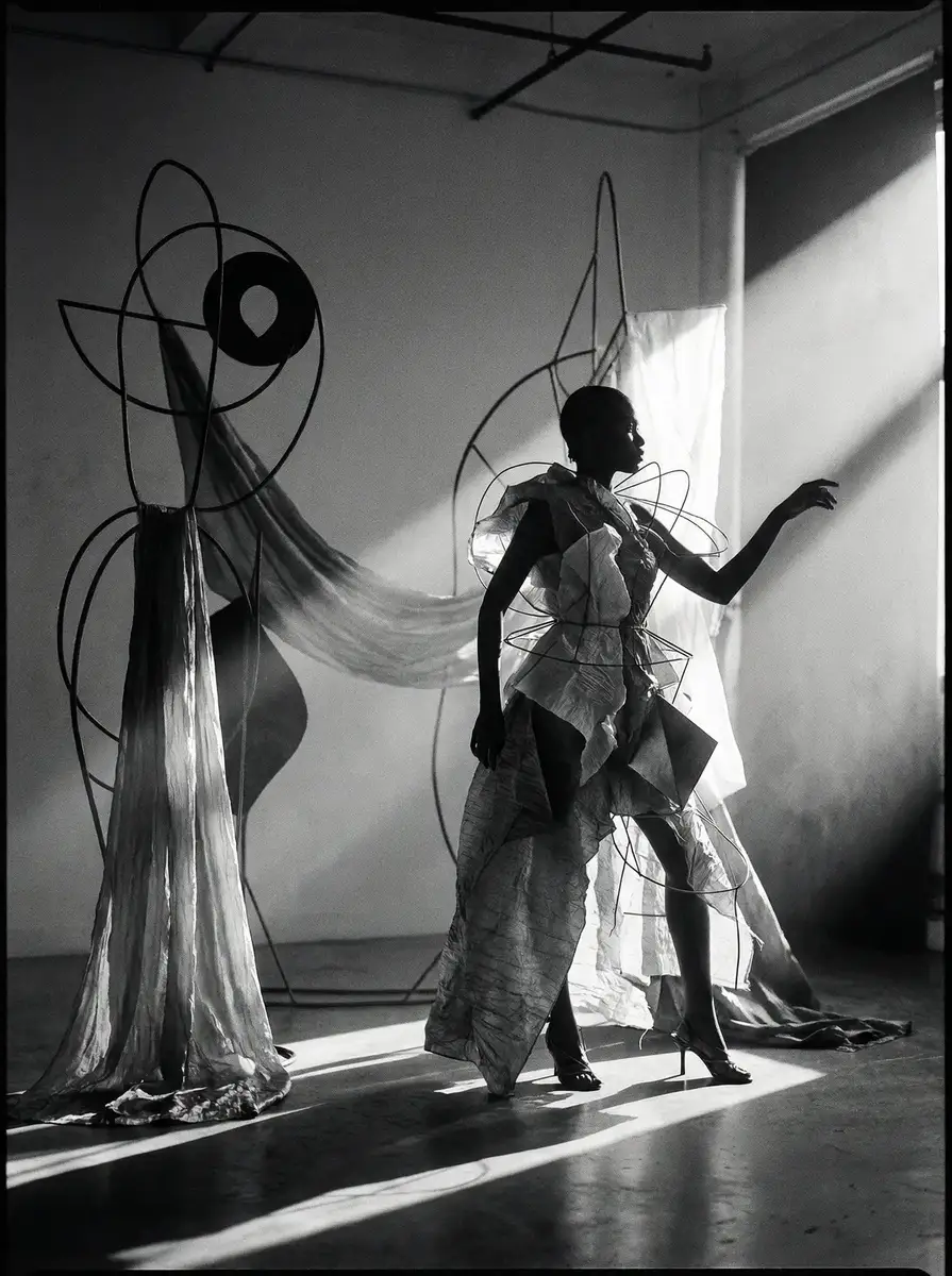 大尺度电影 灵感橱窗 先锋艺术装置时装